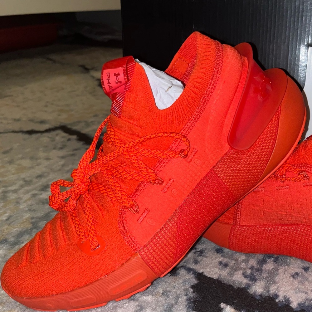 Under Armour HOVR Phantom 3